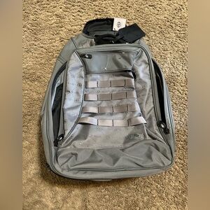 Vintage Scion suite case “triple grey” 00s